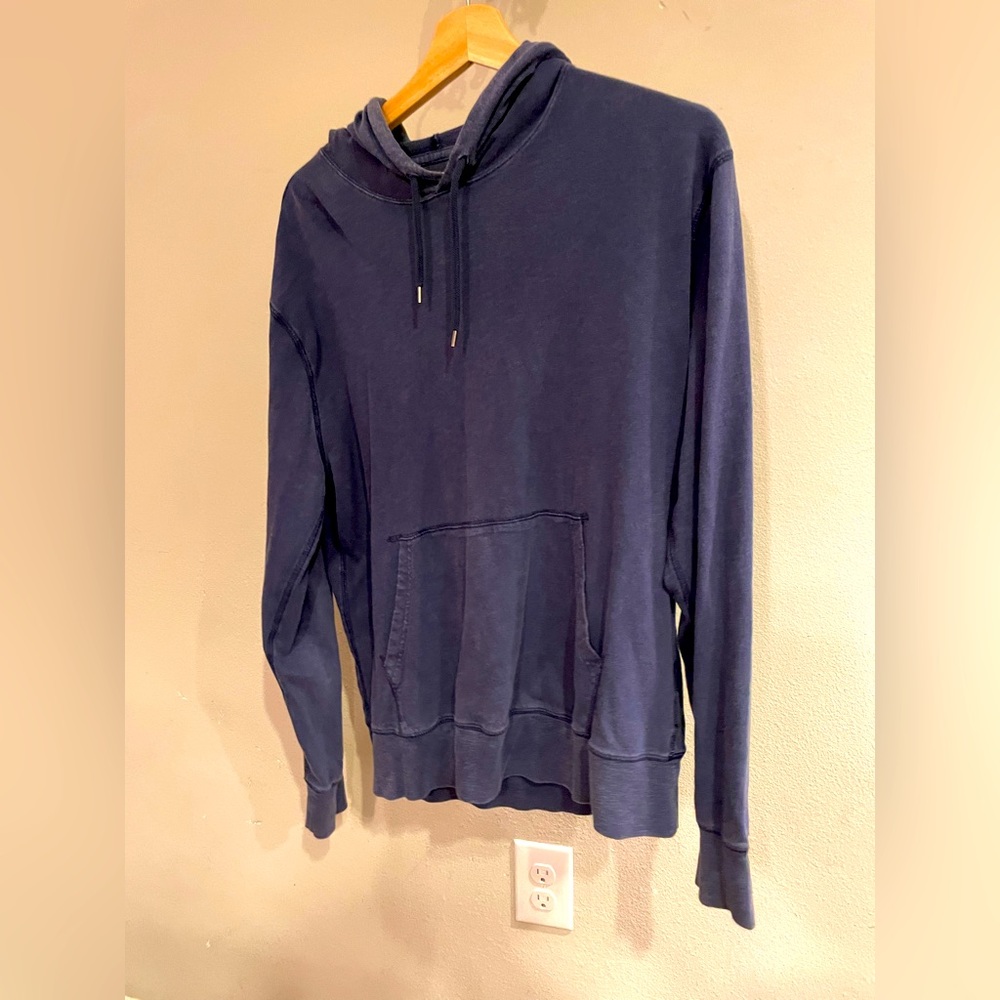 Medium dark blue Perry Ellis lightweight hoodie